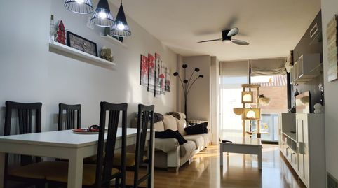 Foto 2 de Piso en venta en Rambla de Sant Jordi, Centre, Ripollet