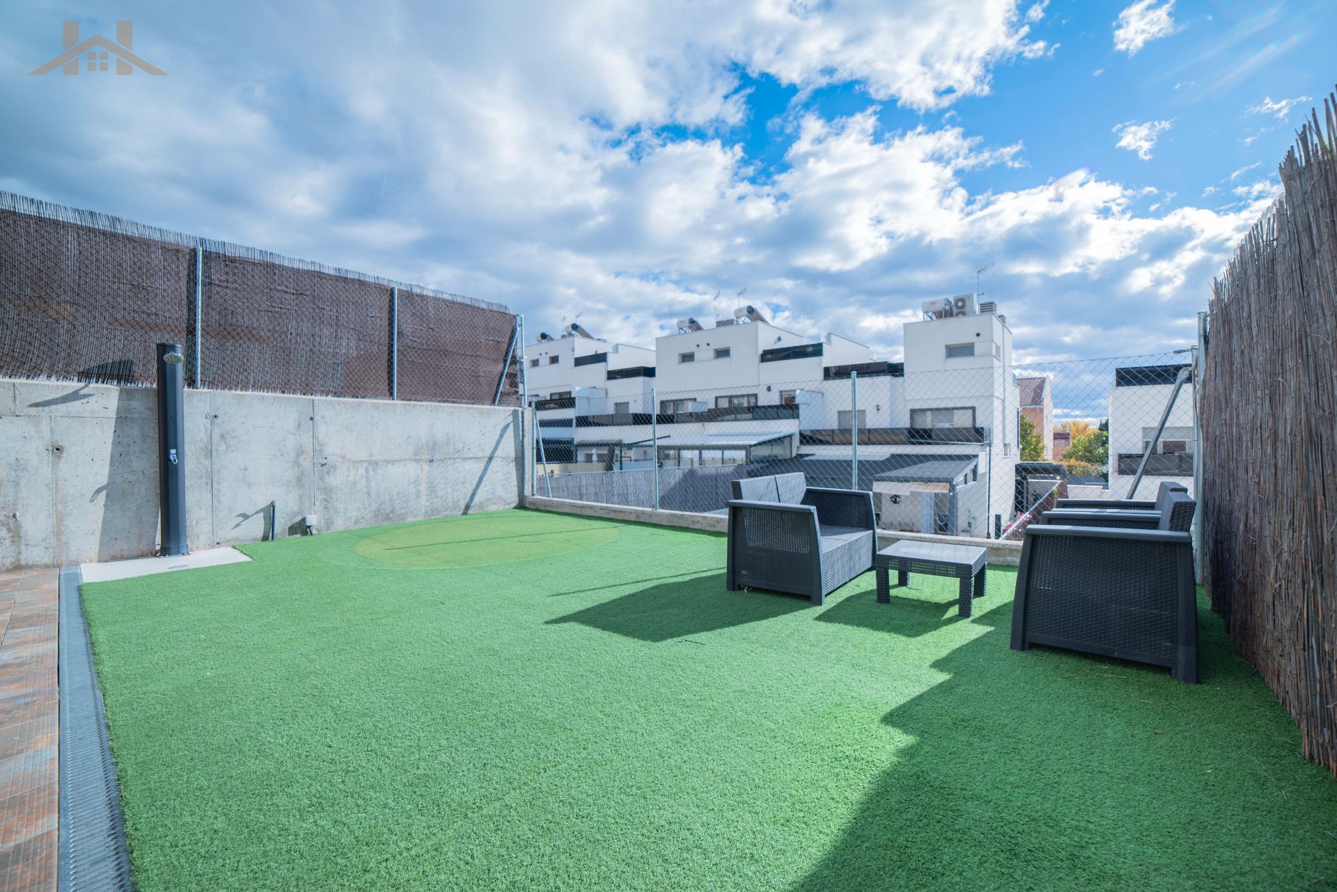 Terrassa de Casa adosada en venda en Arroyomolinos (Madrid) amb Aire condicionat, Calefacció i Jardí privat