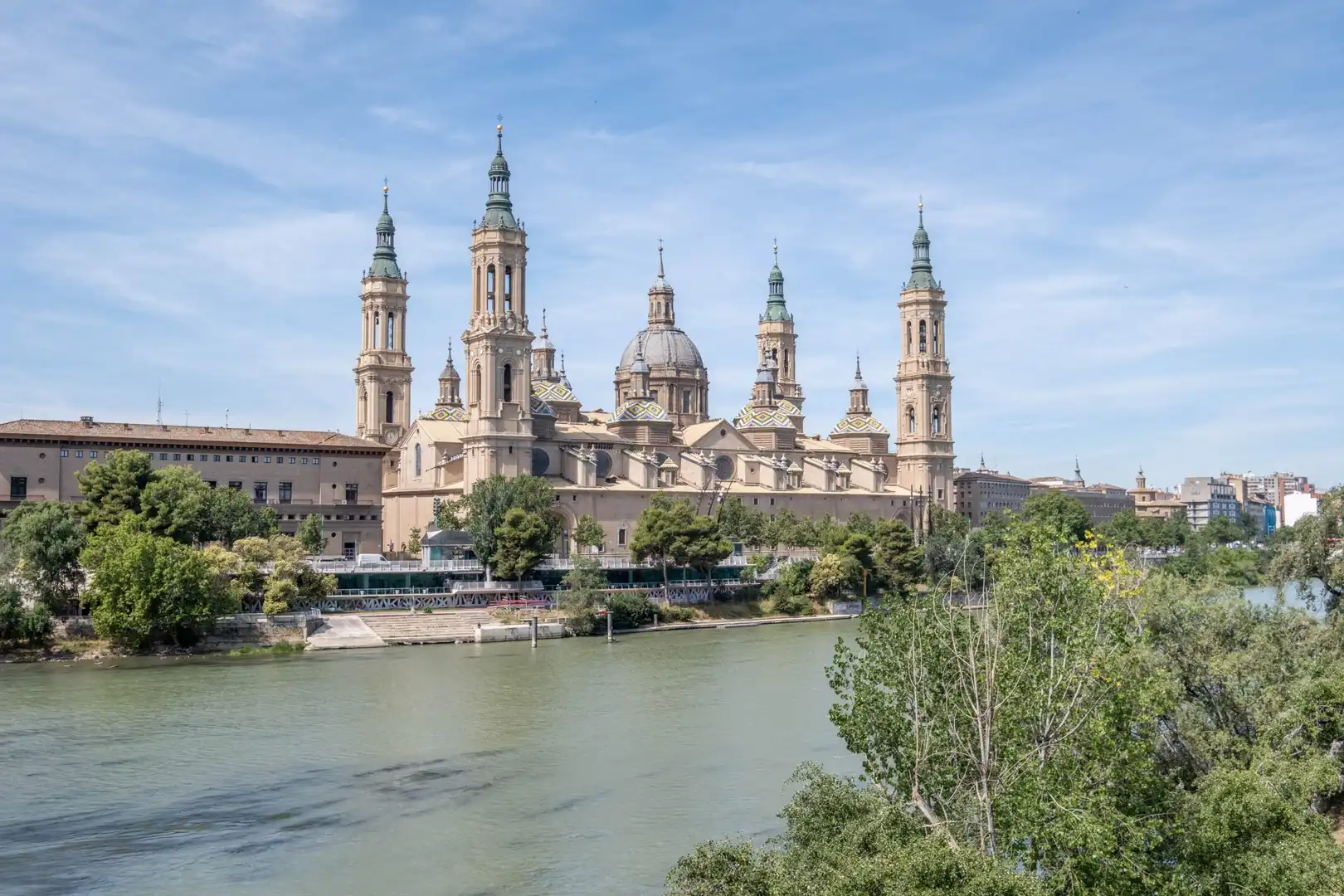 Vista exterior de Apartamento en venta en Zaragoza con Aire acondicionado, Calefacción y Terraza