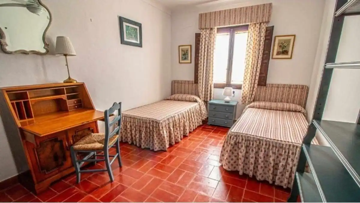 Dormitori de Casa o xalet en venda en Marchena amb Aire condicionat, Calefacció i Jardí privat