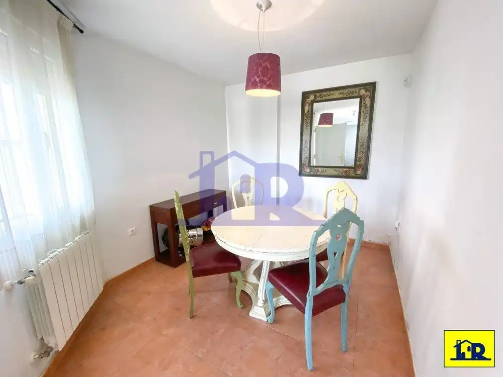 Terraced house for sale in Reyes Católicos - Paseo San Antonio, imagen 4