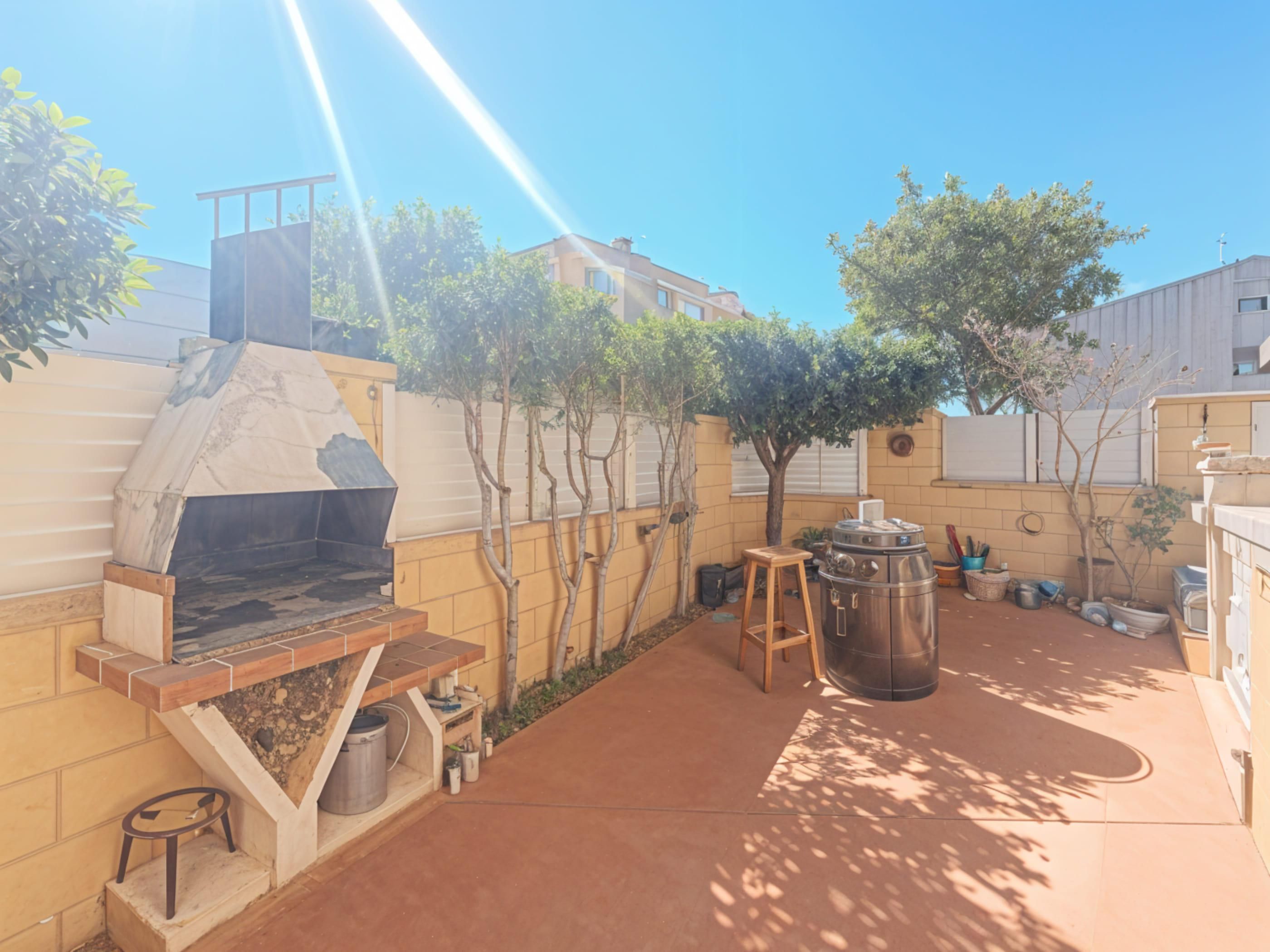 Jardí de Casa o xalet en venda en Cunit amb Aire condicionat, Calefacció i Jardí privat