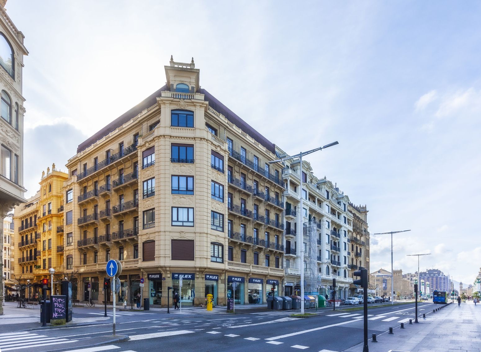 Vista exterior de Pis en venda en Donostia - San Sebastián  amb Calefacció, Traster i Balcó