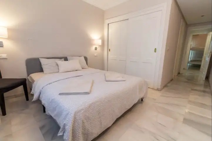 Apartament amb piscina en venda a Avenida José Banús, imagen 7