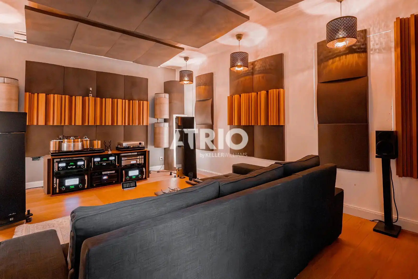 Living room of Houses for sale in  Palma de Mallorca  with Air Conditioner, Private garden and Terrace
