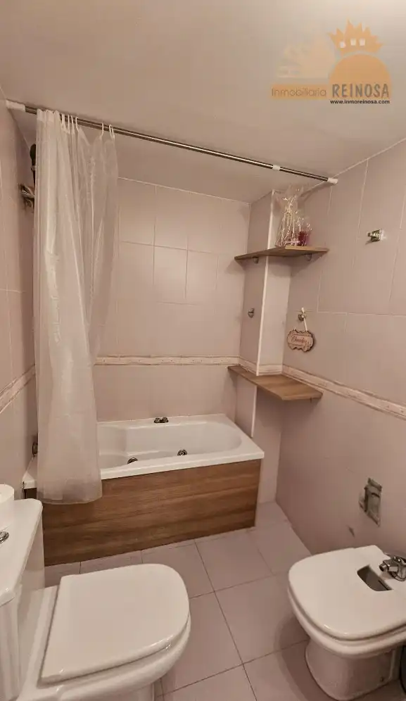 Badezimmer von Wohnung zum Verkauf in Molina de Segura mit Klimaanlage, Heizung und Abstellraum