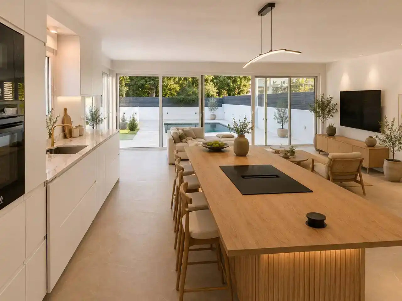 Kitchen of Houses for sale in Marbella  with Air Conditioner, Swimming Pool and Balcony