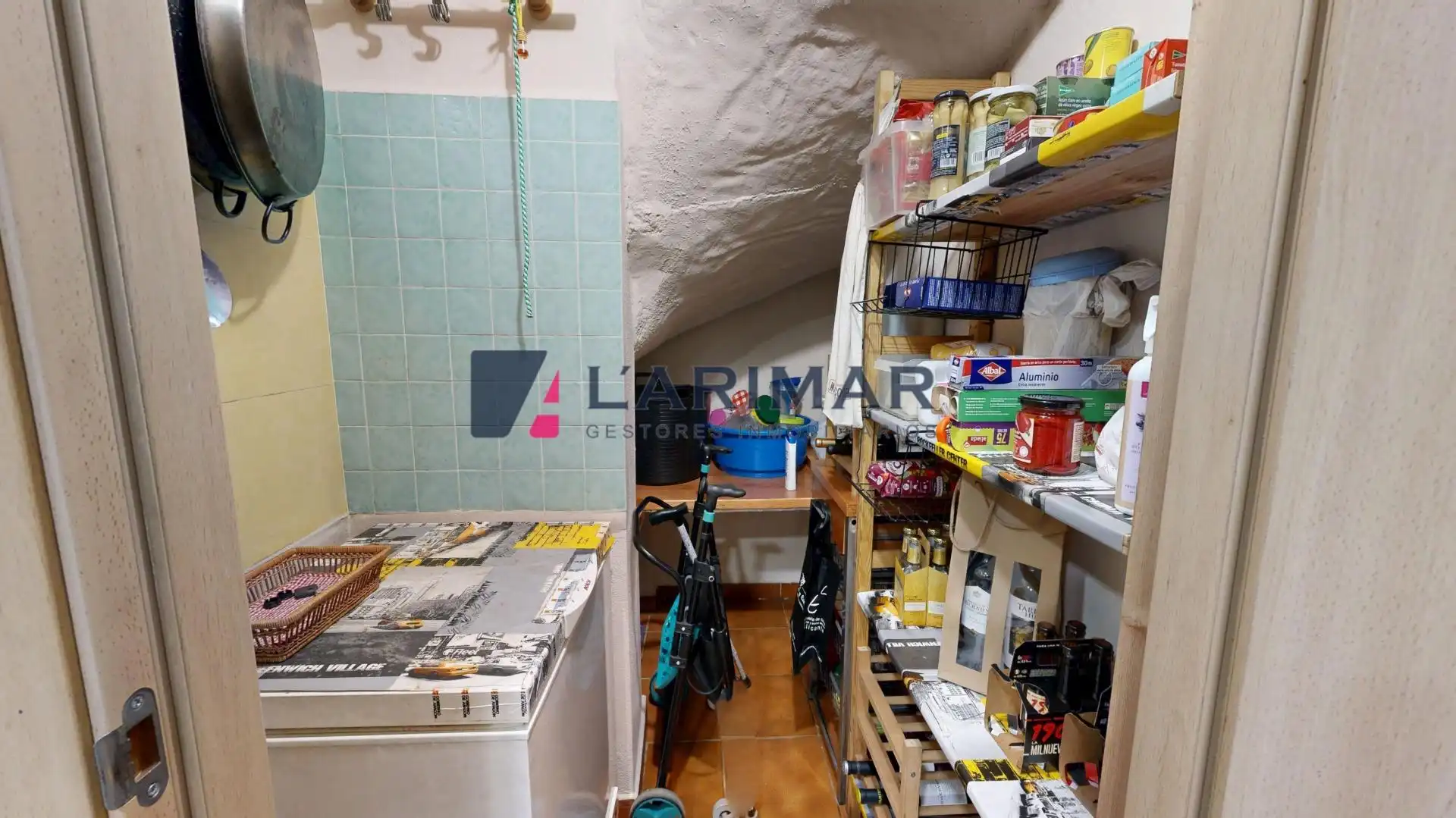 Casa adosada en venta en Alicante / Alacant con Aire acondicionado, Jardín privado y Terraza