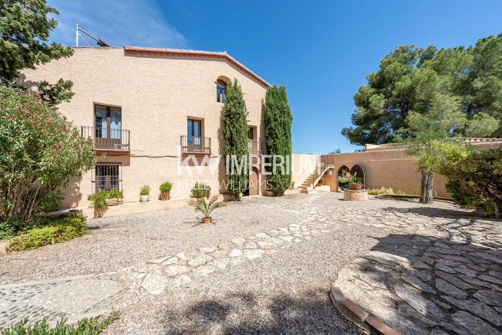Vista exterior de Finca rústica en venda en El Molar (Tarragona) amb Aire condicionat, Calefacció i Jardí privat