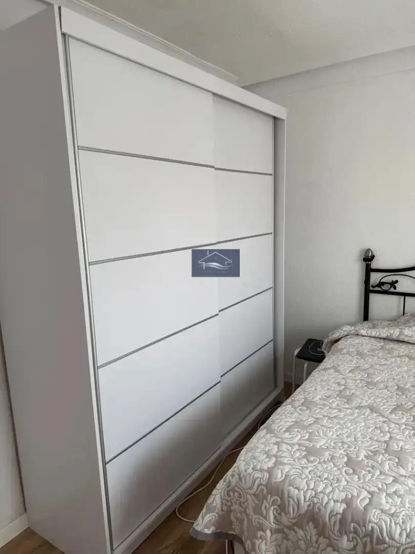 Dormitori de Pis en venda en Alicante / Alacant amb Parquet, Forn i Rentadora