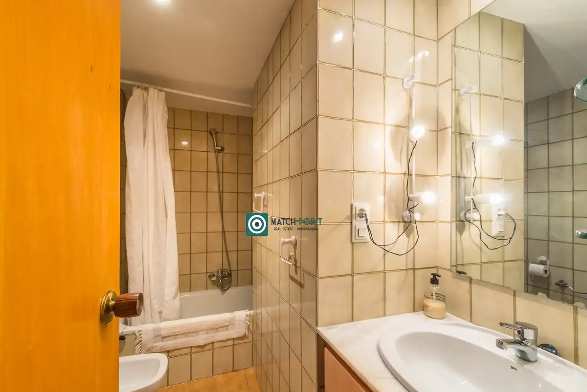 Bathroom of Flat for sale in Almuñécar  with Furnished