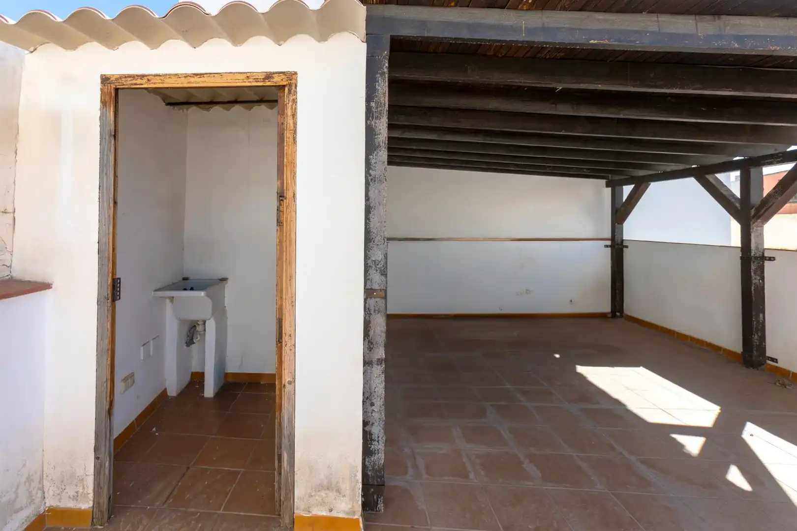 Houses for sale in Almuñécar  with Air Conditioner, Terrace and Furnished