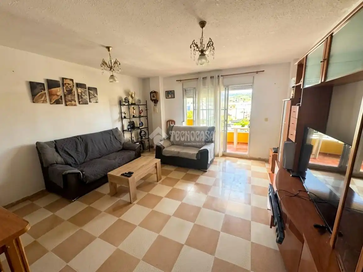 Sala de estar de Piso en venta en Estepona con Terraza