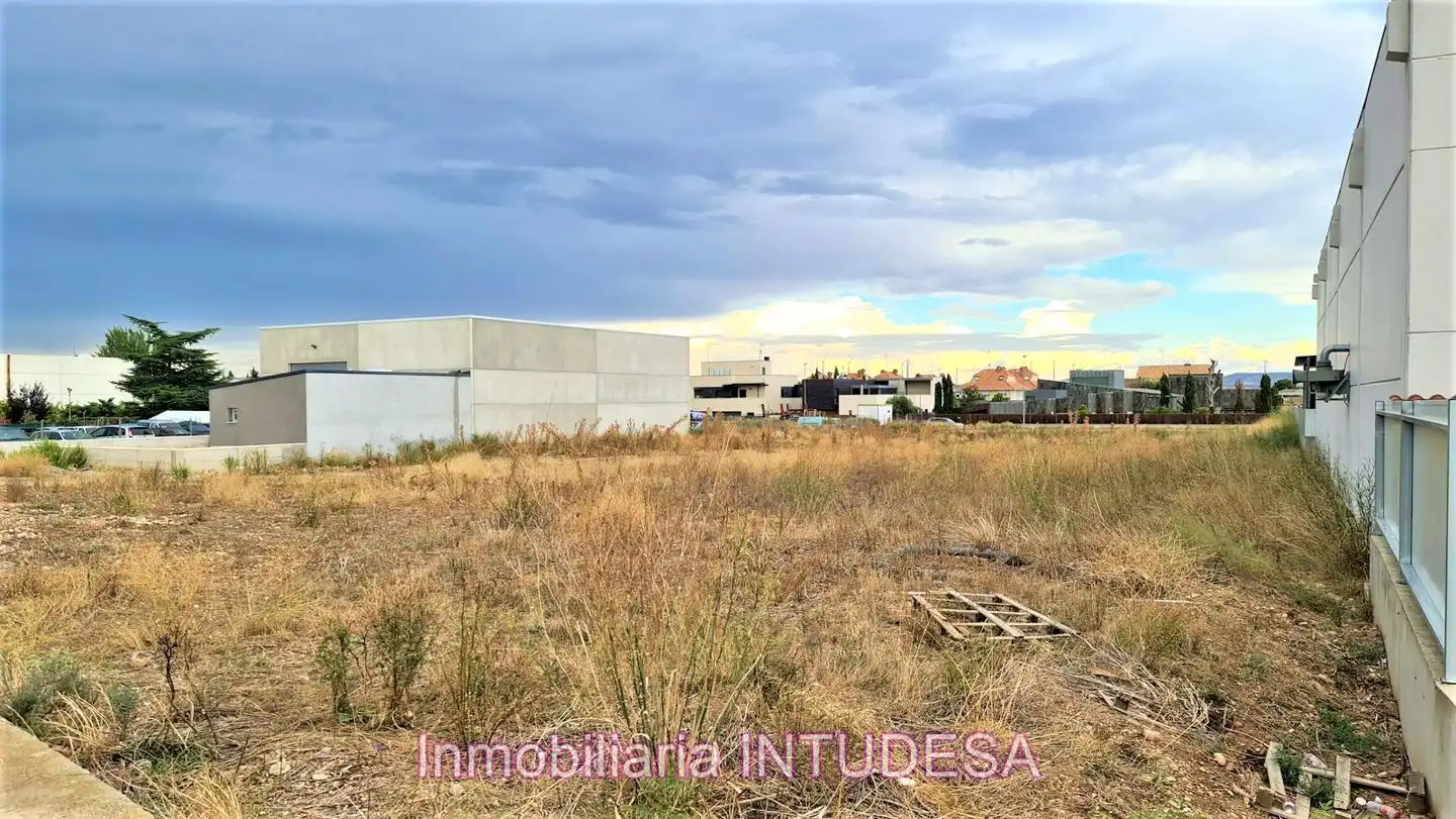 Terrenys i solars en venda a De Navarra, imagen 3