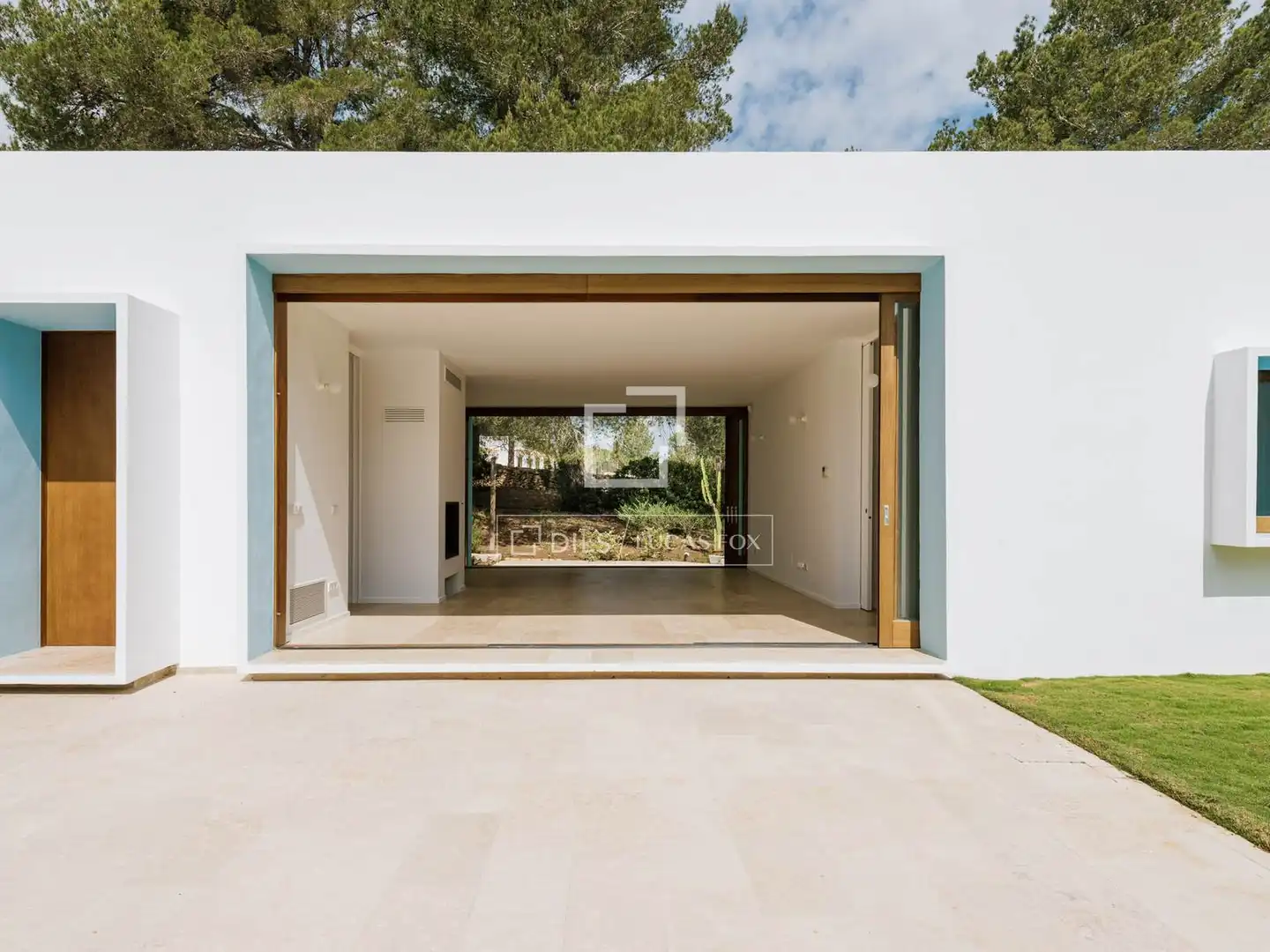 Vista exterior de Casa o chalet en venta en Santa Eulària des Riu con Aire acondicionado, Calefacción y Jardín privado