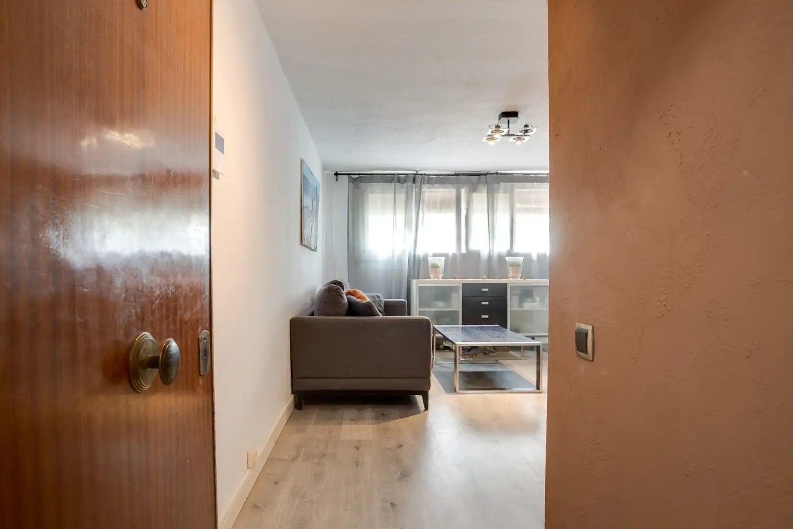 Planta baja en venta en L'Hospitalet de Llobregat con Horno
