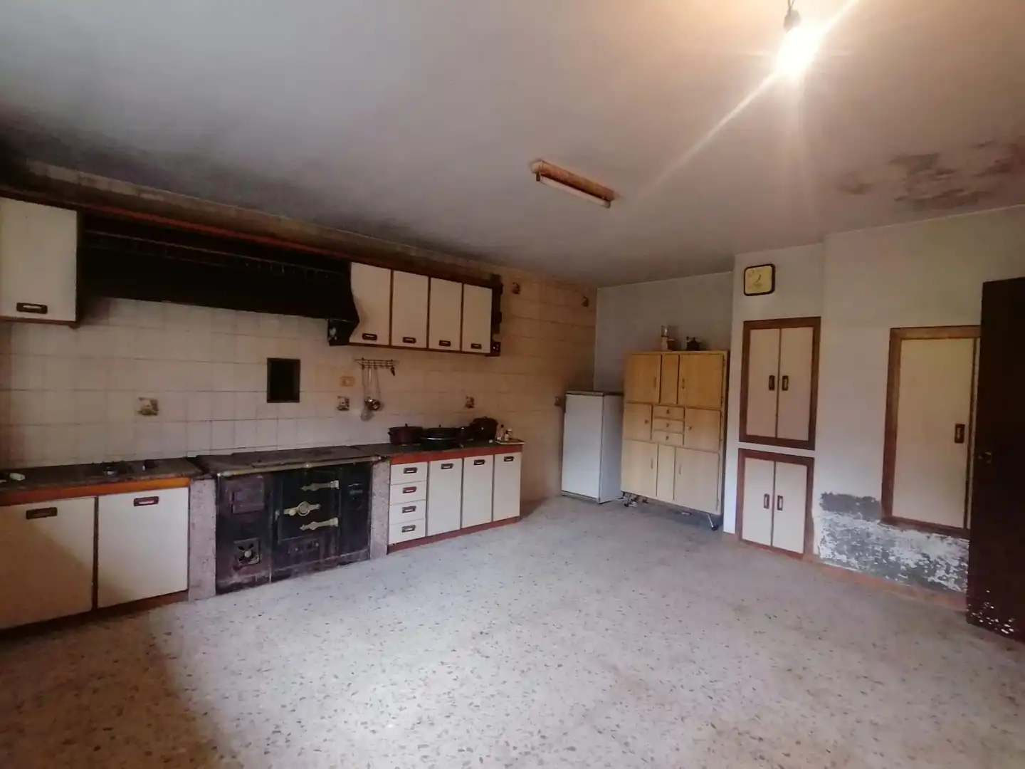 Casa rústica amb jardí en venda a Valdoviño, imagen 2