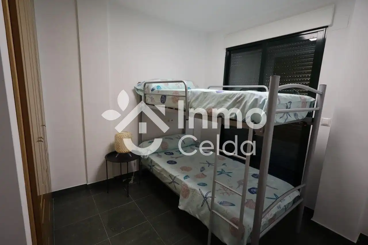 Habitación de Casa adosada en venta en Chiva con Aire acondicionado, Calefacción y Terraza