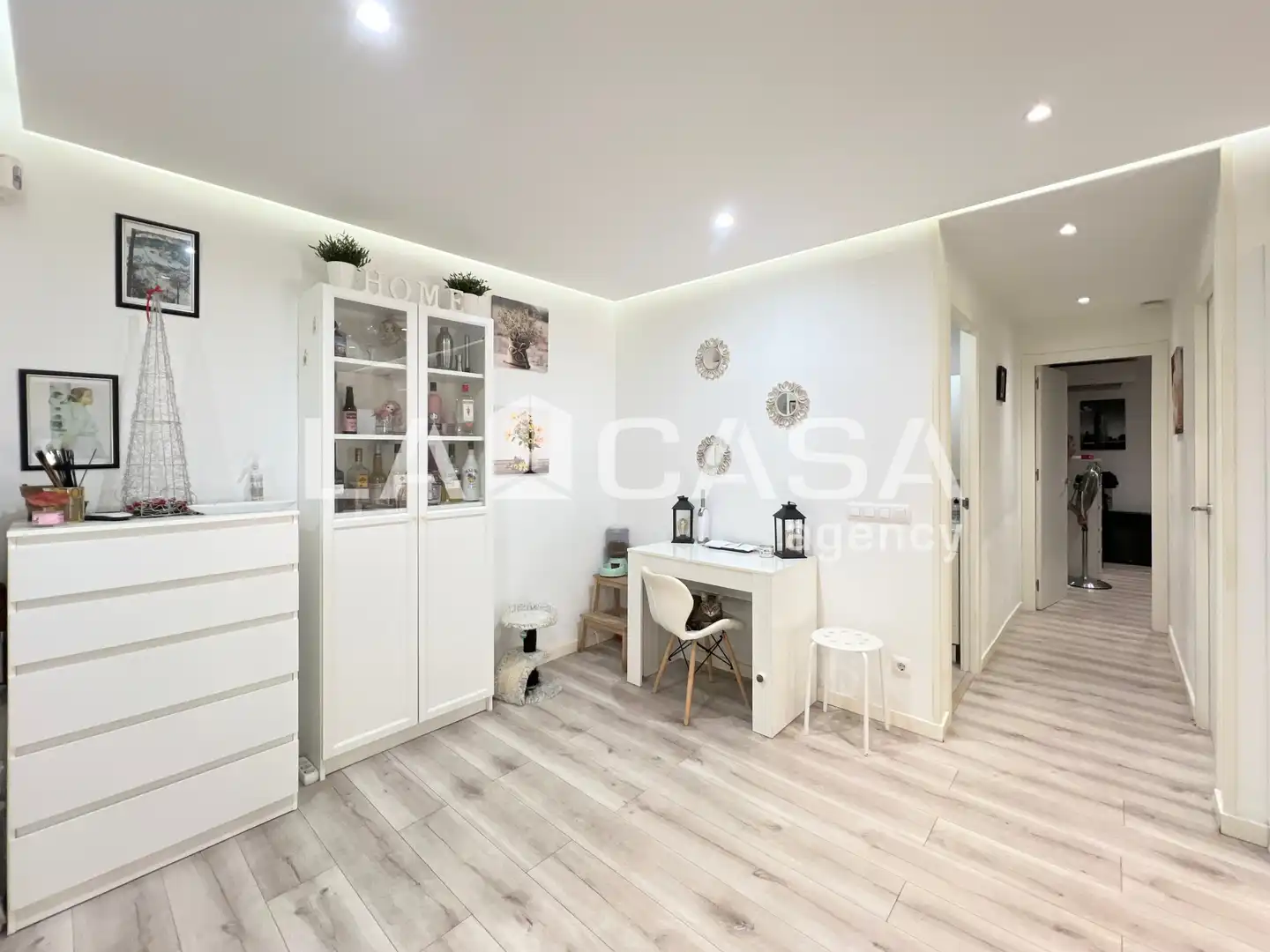 Flat for sale in Badalona  with Balcony