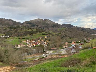 Terrenys i solars en venda a Parres