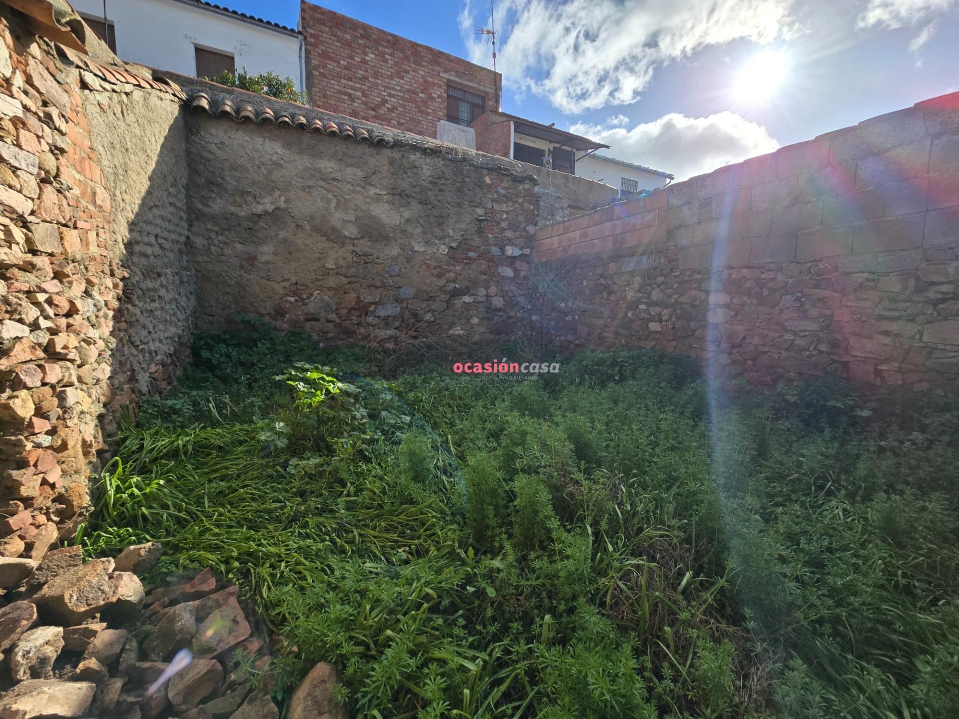 Residential zum Verkauf in Pedroche