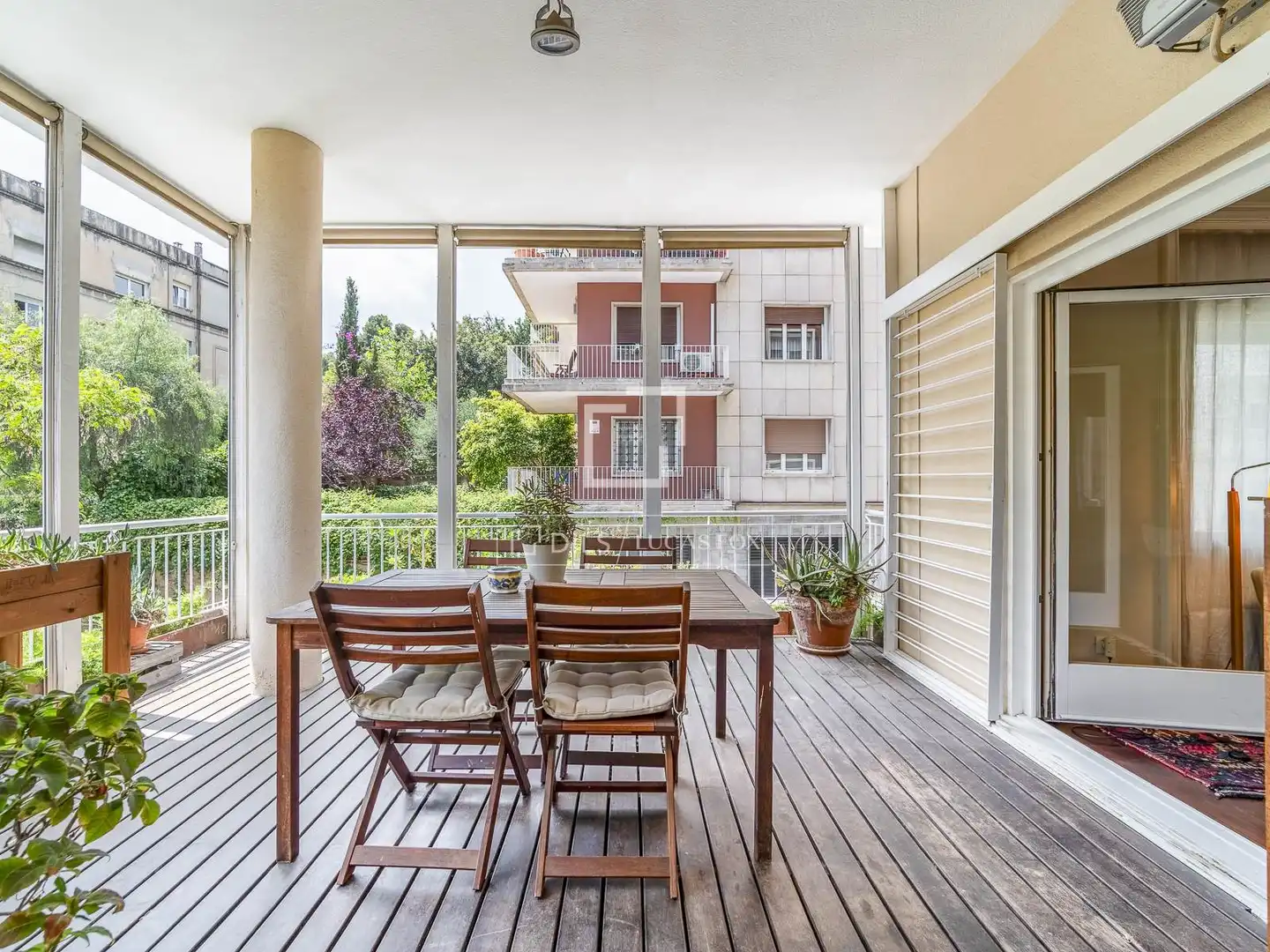 Terrasse von Wohnung zum Verkauf in Barcelona mit Klimaanlage, Heizung und Privatgarten