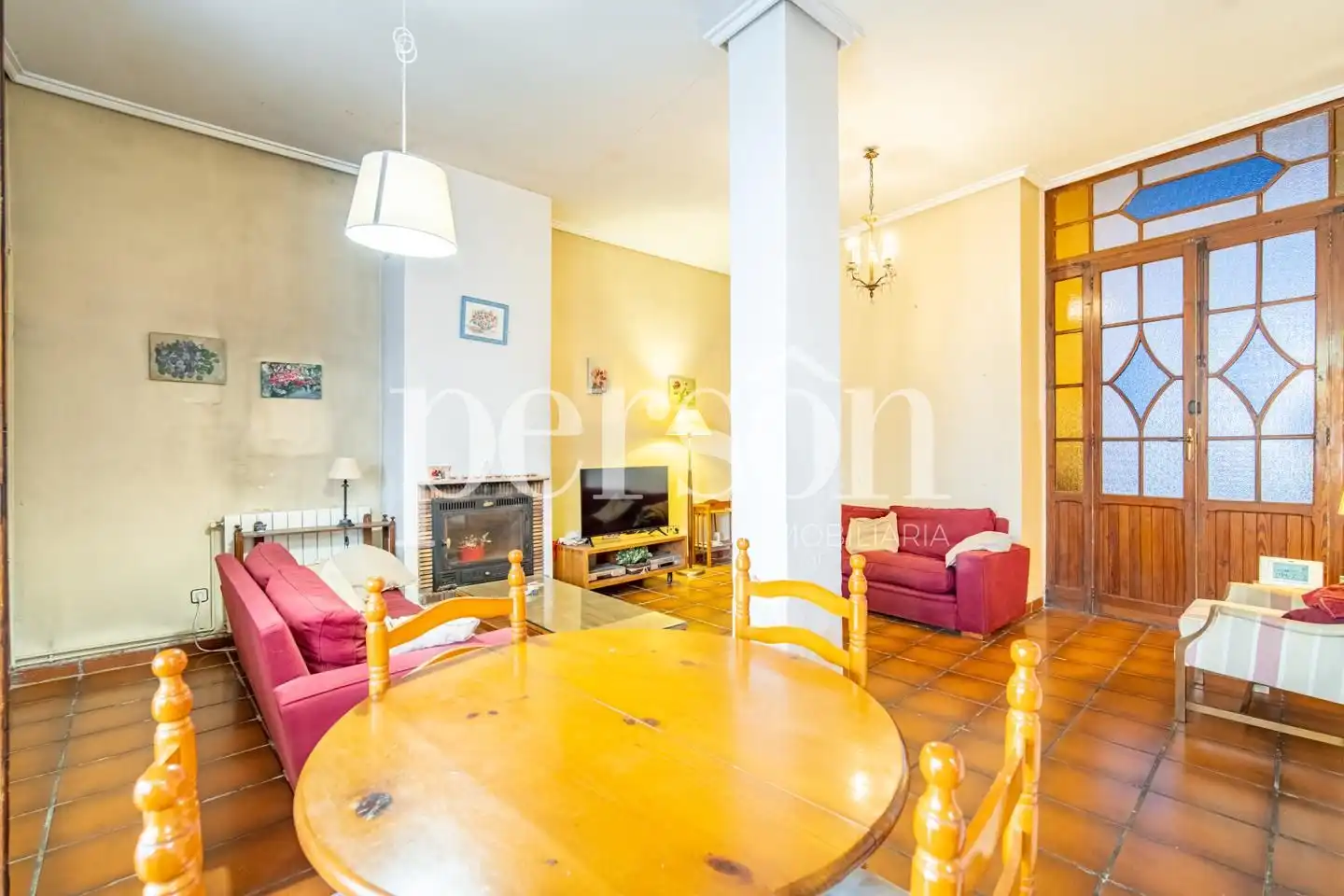 Sala d'estar de Casa o xalet en venda en Rocafort amb Aire condicionat, Jardí privat i Terrassa
