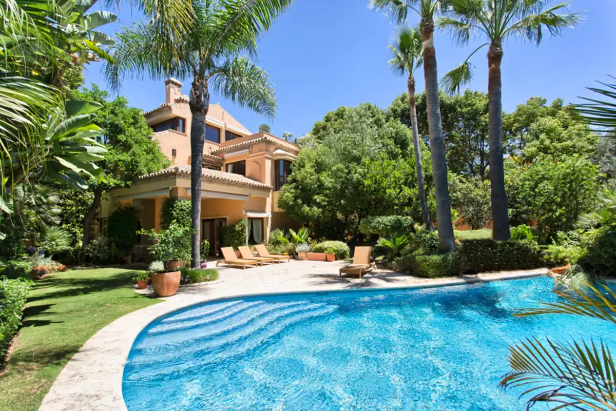 Casa amb piscina en venda a Marbella Centro