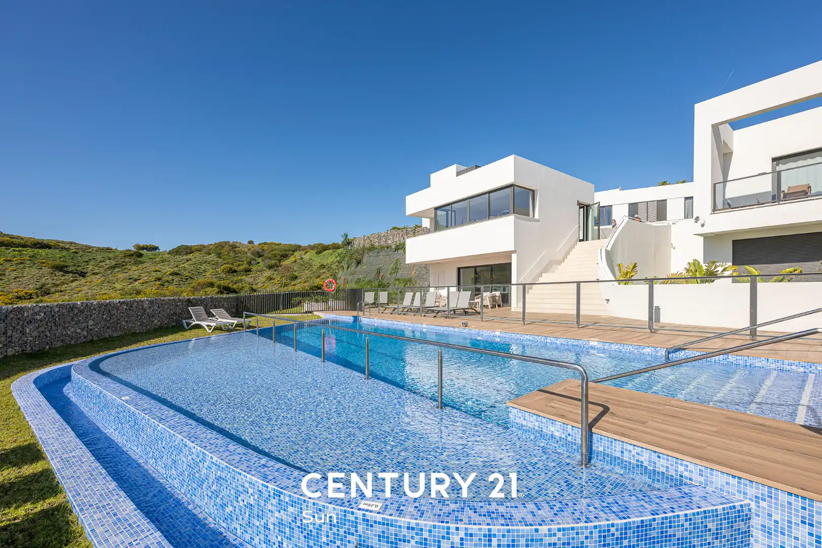 Vista exterior de Casa adosada en venta en Mijas con Aire acondicionado, Calefacción y Jardín privado