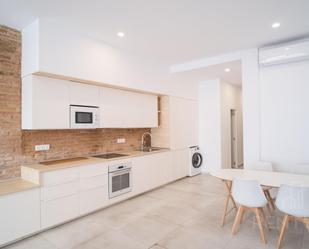 Kitchen of Planta baja to rent in L'Hospitalet de Llobregat  with Air Conditioner and Furnished