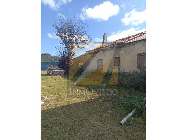 Casa-chalet en Venta en Urbanizacion TRAVESEO en Sierín