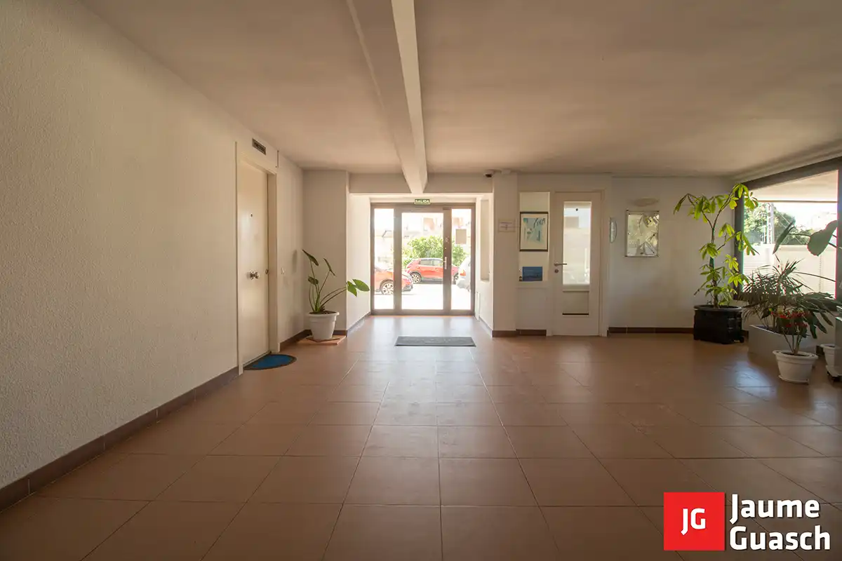 Wohnung zum Verkauf in Torredembarra mit Heizung, Terrasse und Alarm
