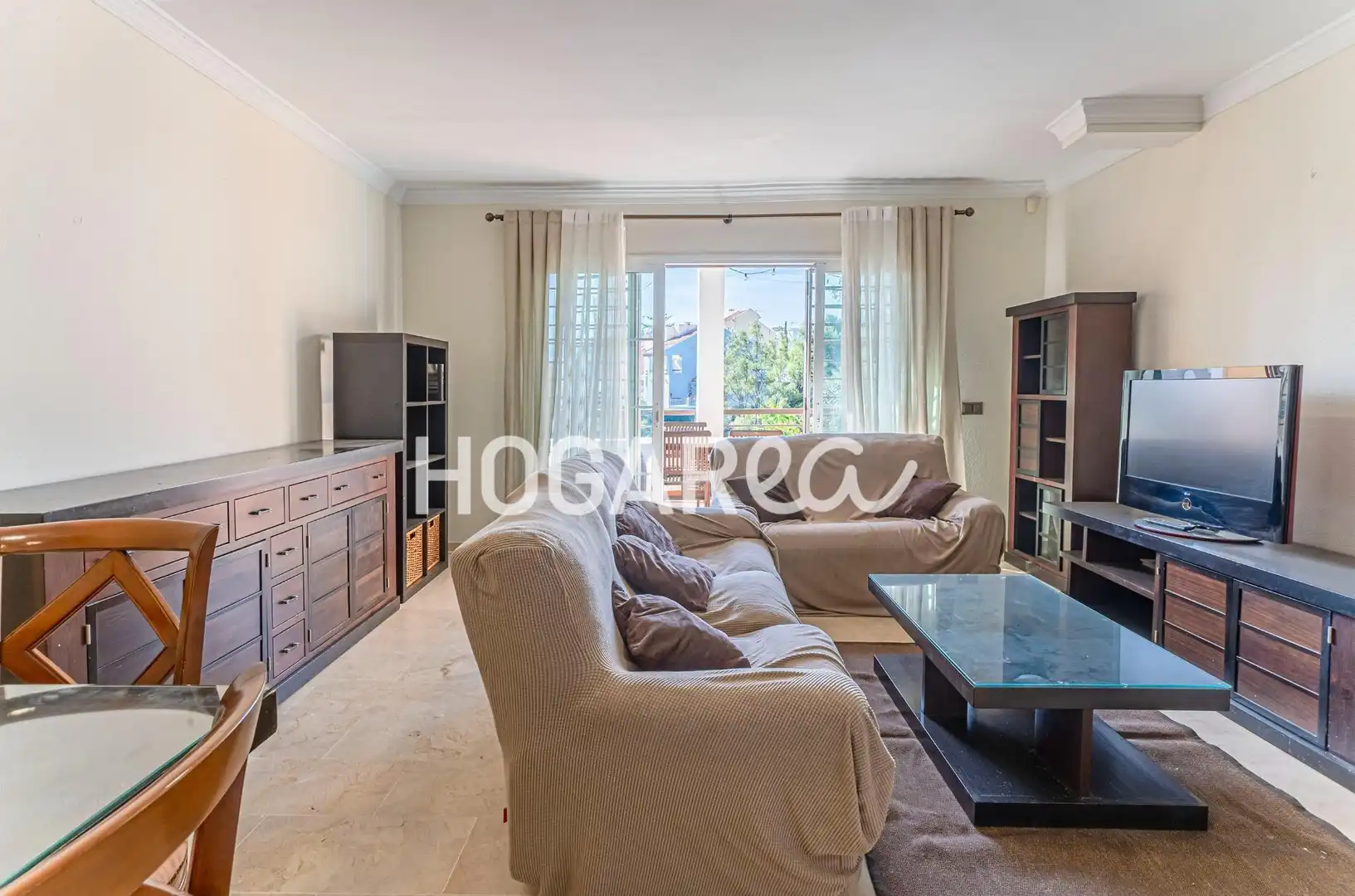 Sala de estar de Casa adosada en venta en Málaga con Aire acondicionado, Calefacción y Terraza