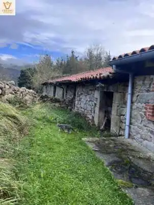 Vista exterior de Finca rústica en venta en Luena 