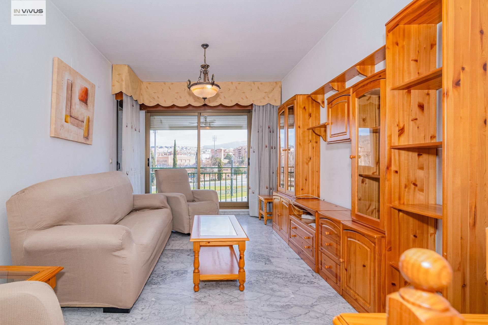 Dormitori de Pis de lloguer en  Granada Capital amb Aire condicionat, Calefacció i Terrassa