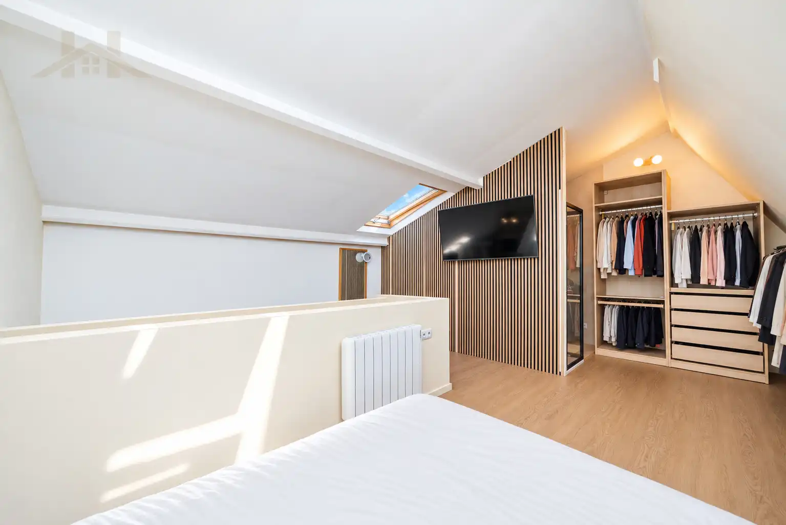 Schlafzimmer von Einfamilien-Reihenhaus zum Verkauf in Las Rozas de Madrid