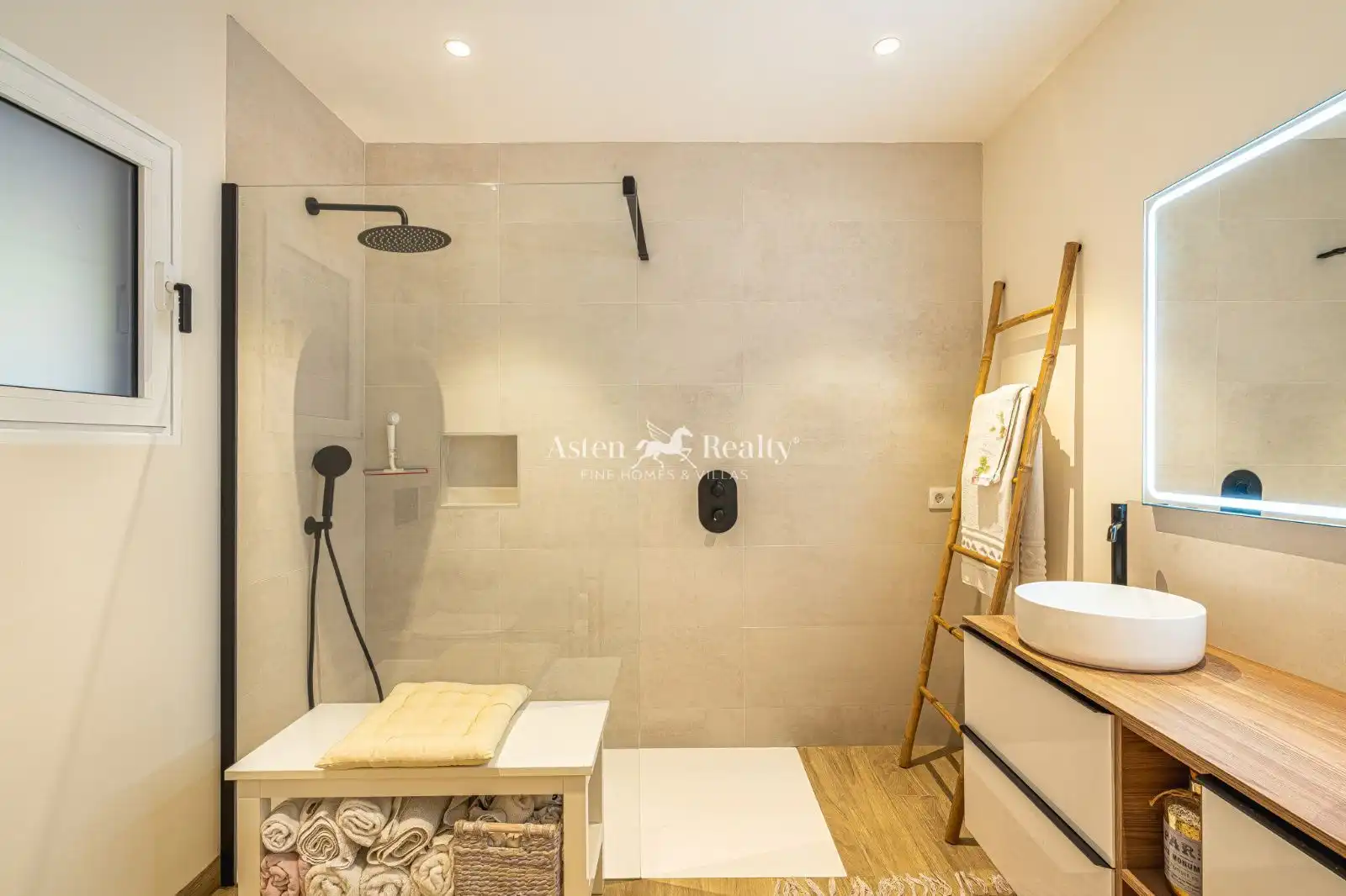 Baño de Casa o chalet en venta en Santiago del Teide con Aire acondicionado, Calefacción y Piscina