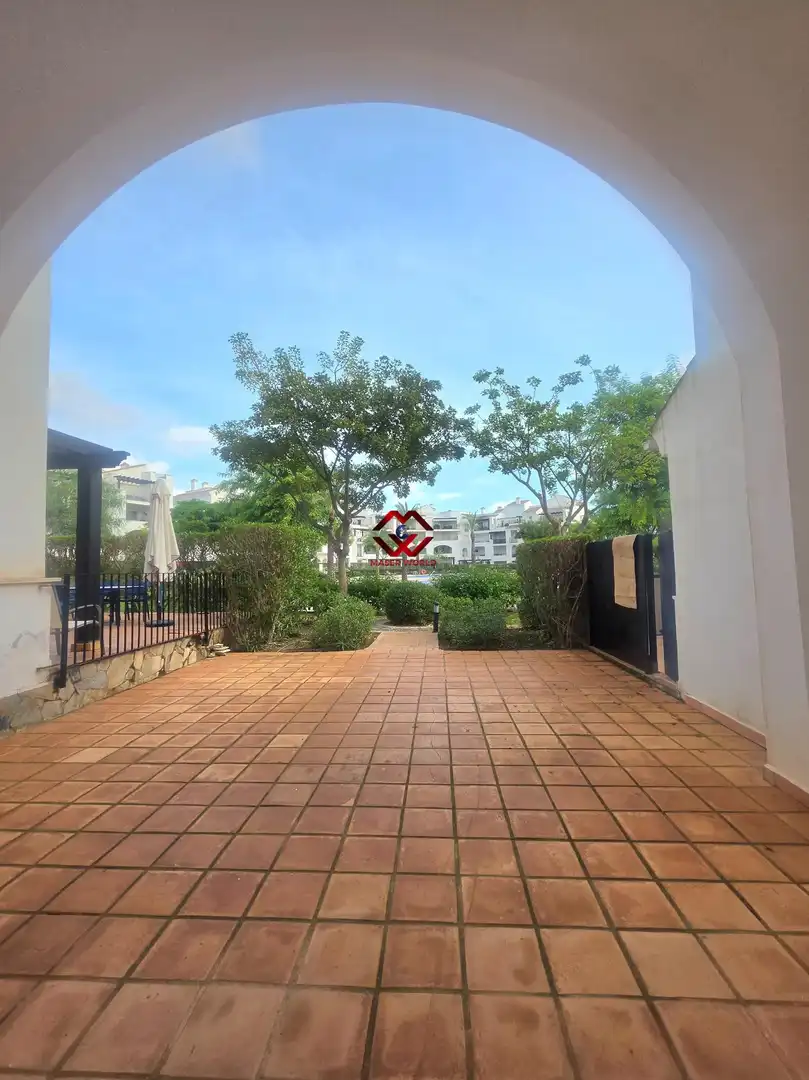 Vista exterior de Piso en venta en La Torre Golf