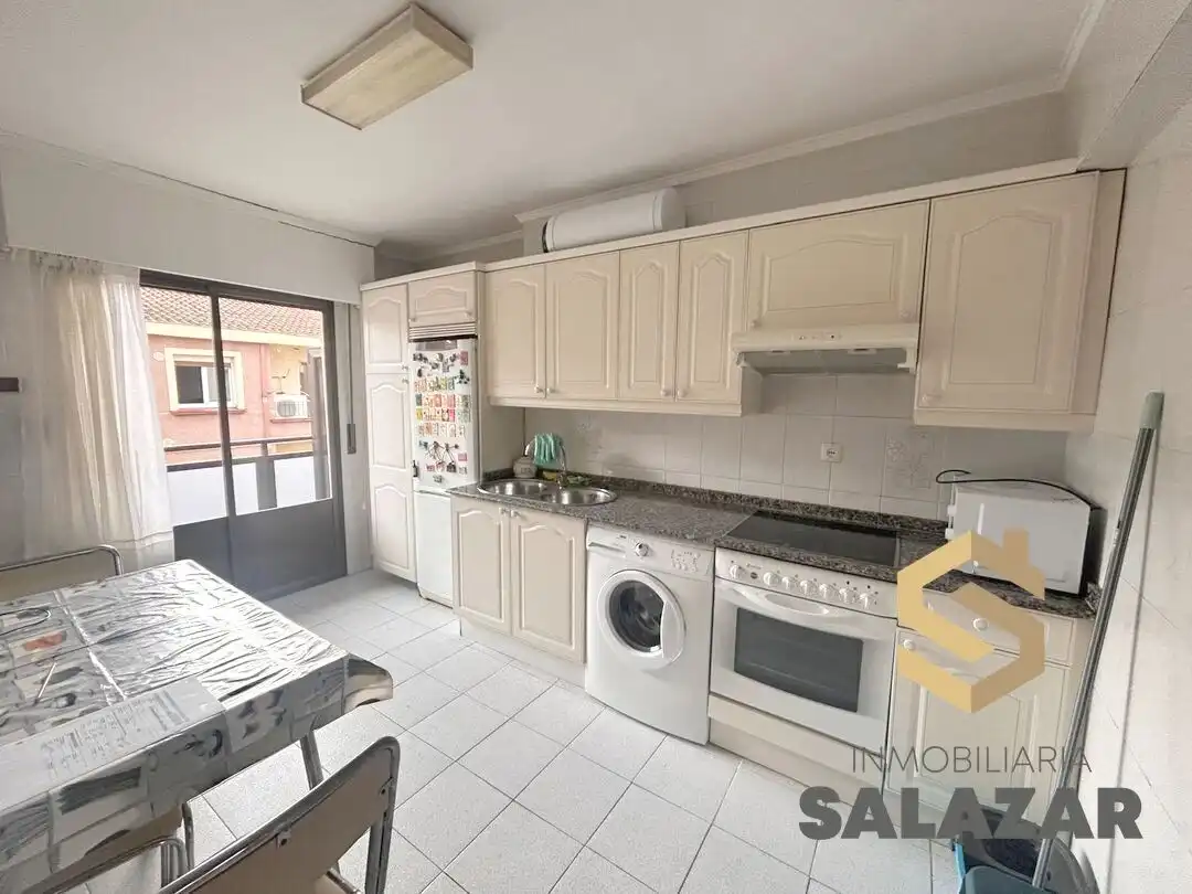 Cocina de Piso de alquiler en Bilbao  con Calefacción y Terraza