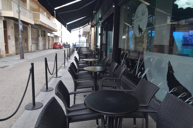 Local comercial en Alquiler en Carrer de Monturiol en Calafell Platja