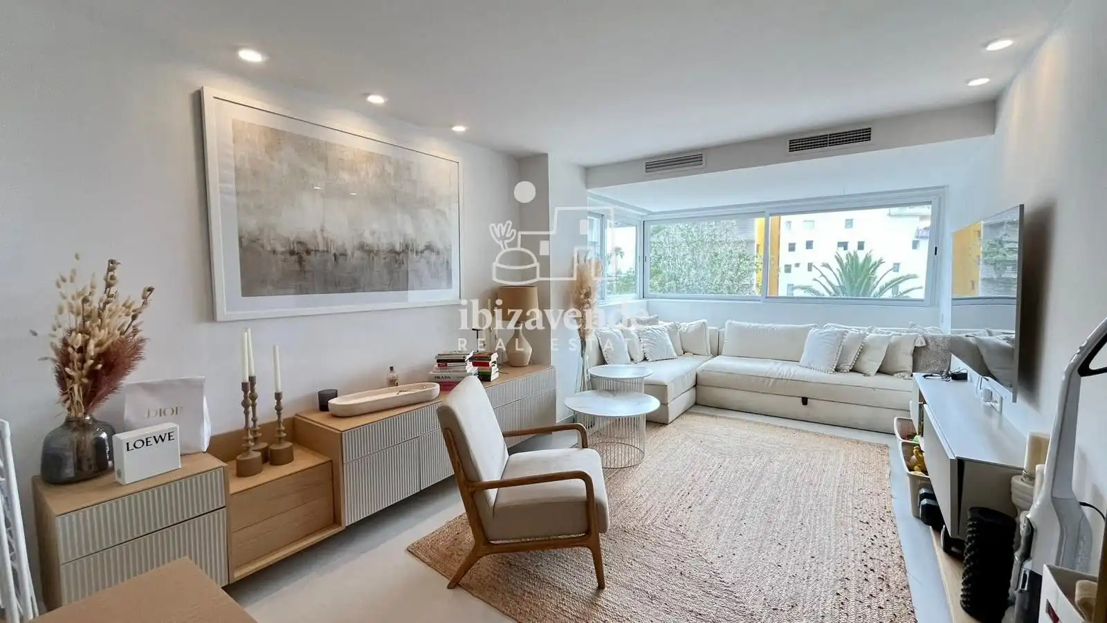 Piso con piscina en venta en Juan Carlos I