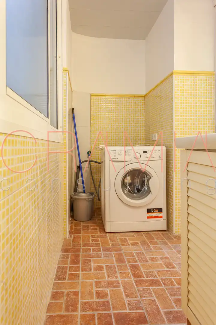 Habitación de Piso en venta en Barcelona con Aire acondicionado, Horno y Balcón