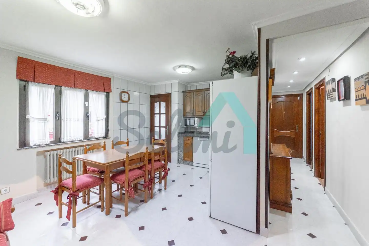 Cocina de Planta baja en venta en Aller con Calefacción, Trastero y Amueblado