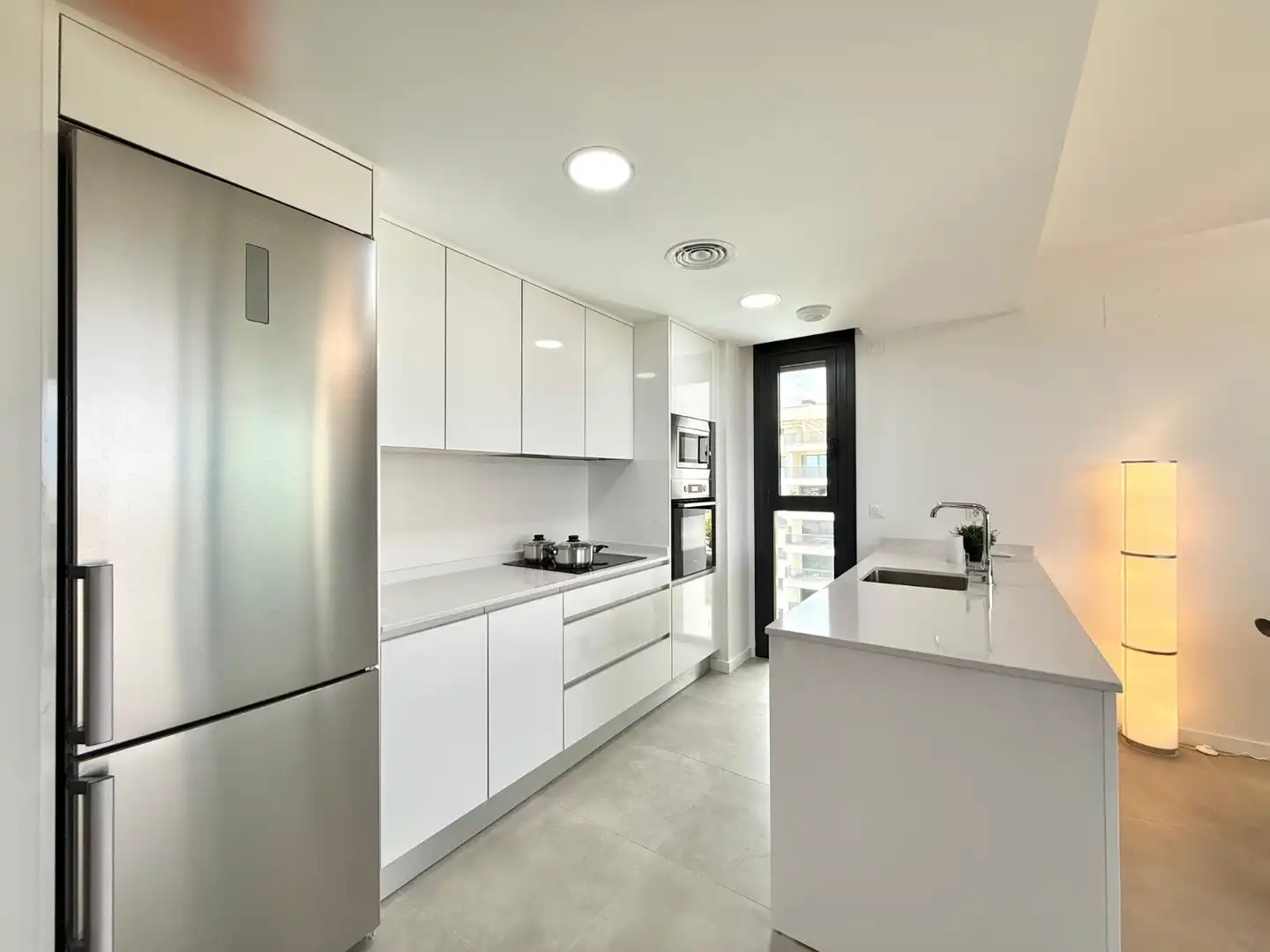 Cuina de Apartament de lloguer en Orihuela amb Aire condicionat, Calefacció i Terrassa