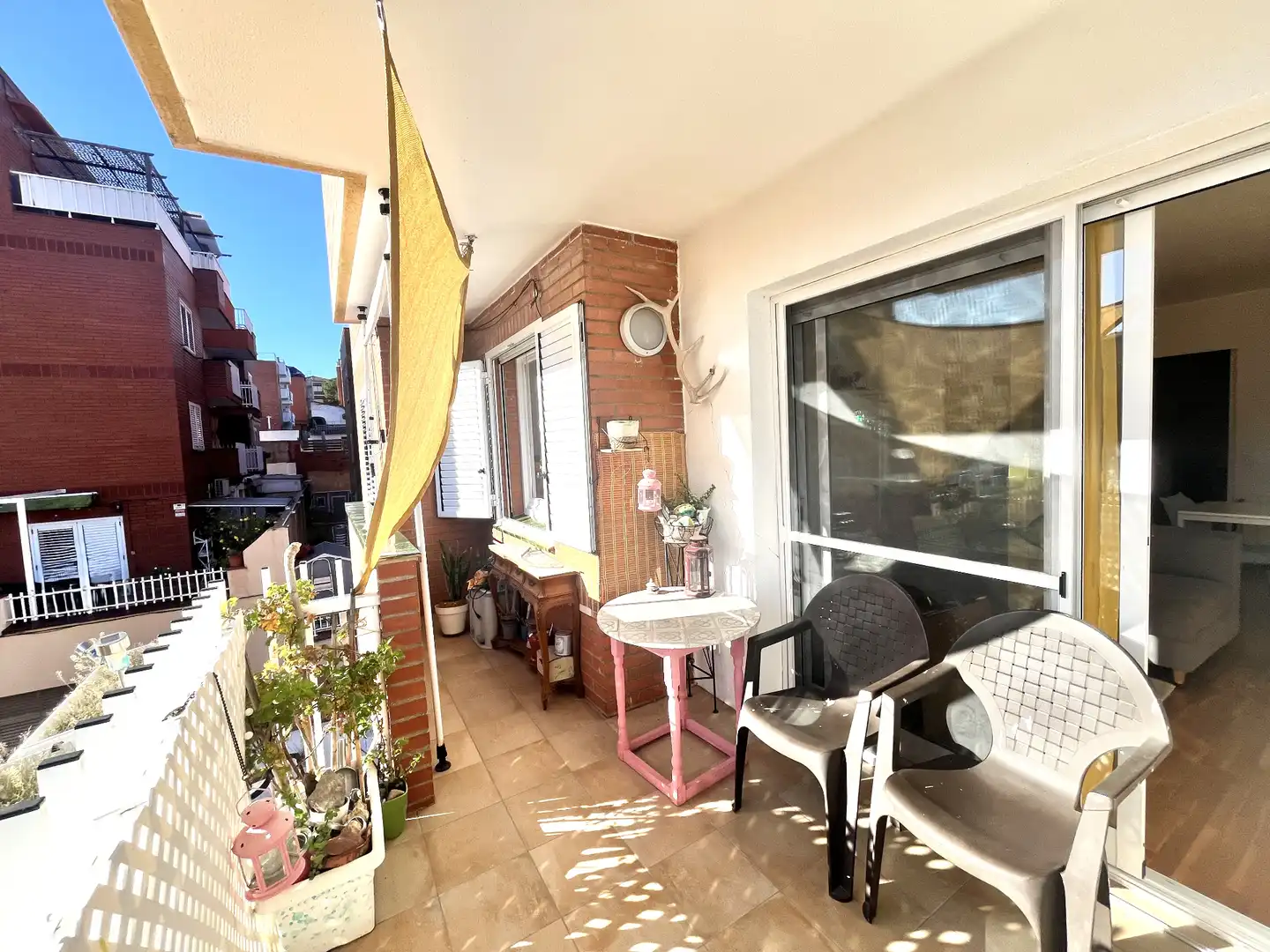 Terraza de Piso en venta en Santa Coloma de Cervelló con Calefacción, Parquet y Horno