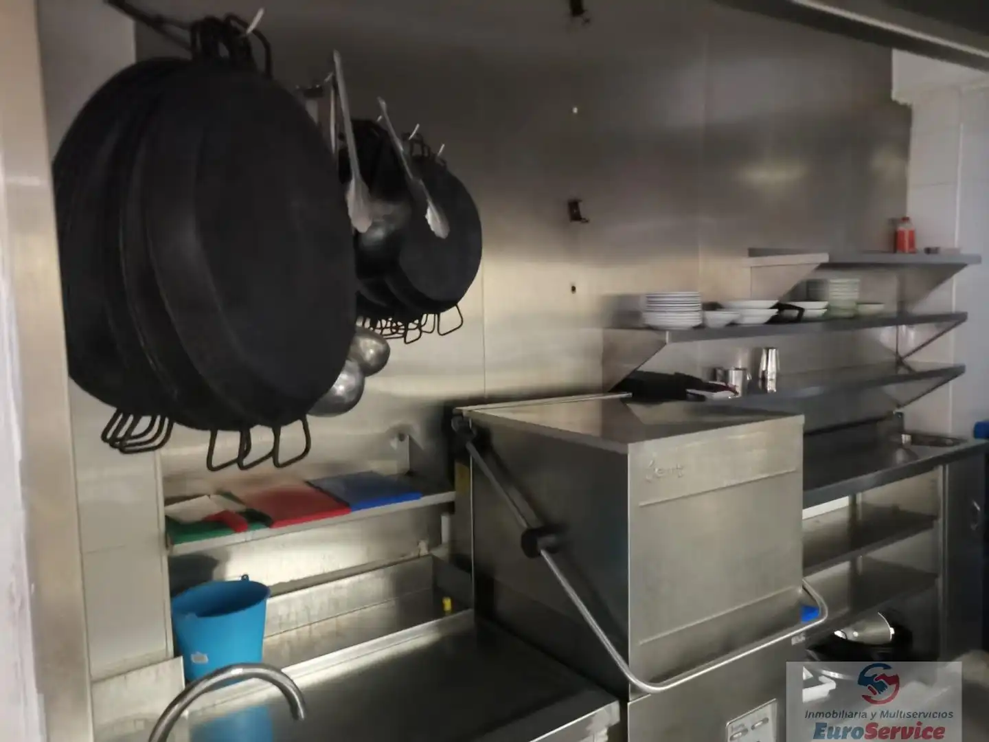 Cocina de Local en venta en Valencia con Aire acondicionado y Amueblado