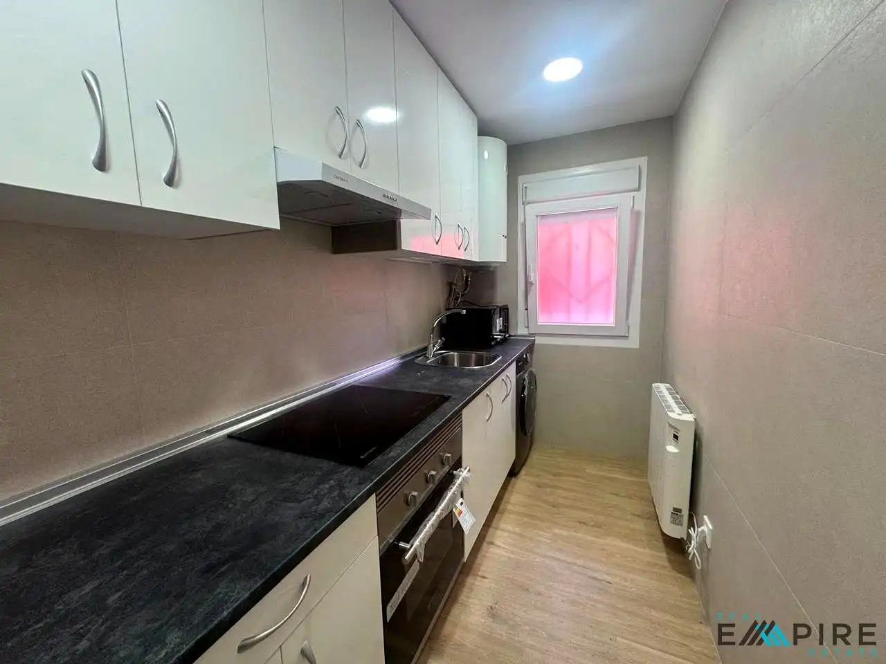 Kitchen of Ground floor for share in Fuenlabrada  with Heating, Furnished and Internet