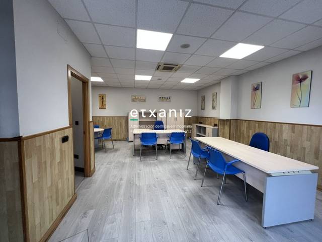 Local comercial en Venta en Nagusia kalea en Lasarte-Oria