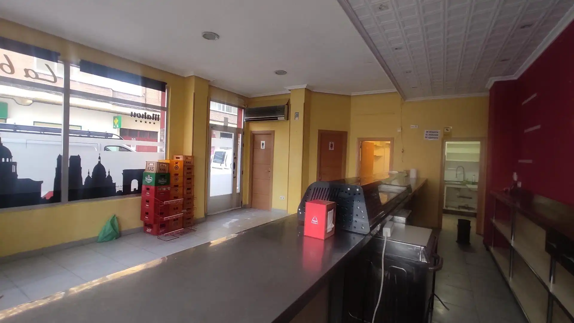 Local de lloguer a Calle de Joaquín María Jalón, La Rubia