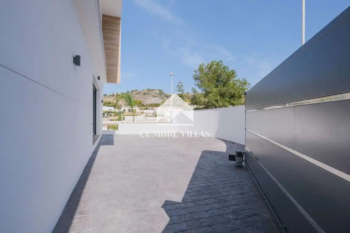 Casa o xalet en venda a La Herradura centro